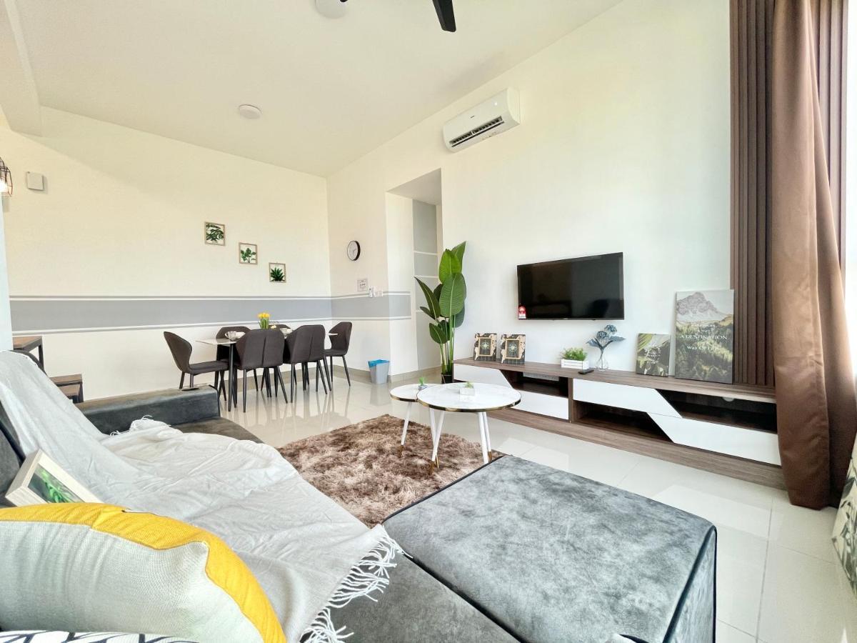 Amber 2B2B Cozy Apt Wi-Fi Tv Box Near Encore Melaka Exterior photo